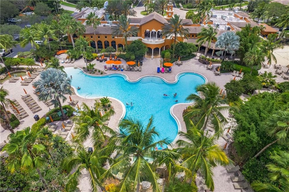 9080 Chula Vista St. 10401 – #226015827 - Lely Resort