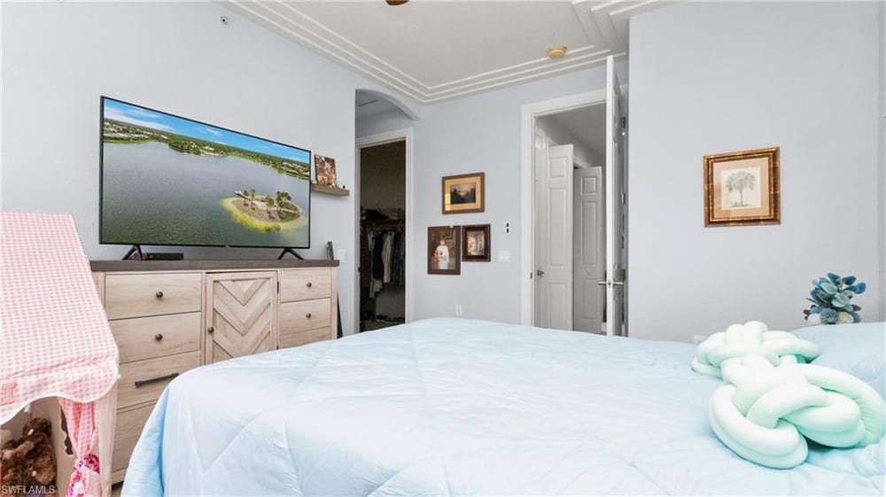 9080 Chula Vista St. 10401 – #226015827 - Lely Resort