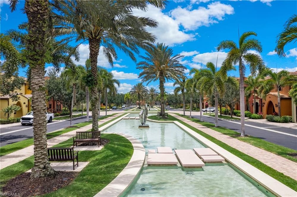 9080 Chula Vista St. 10401 – #226015827 - Lely Resort