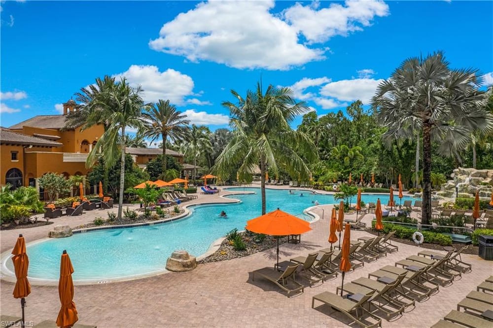 9080 Chula Vista St. 10401 – #226015827 - Lely Resort