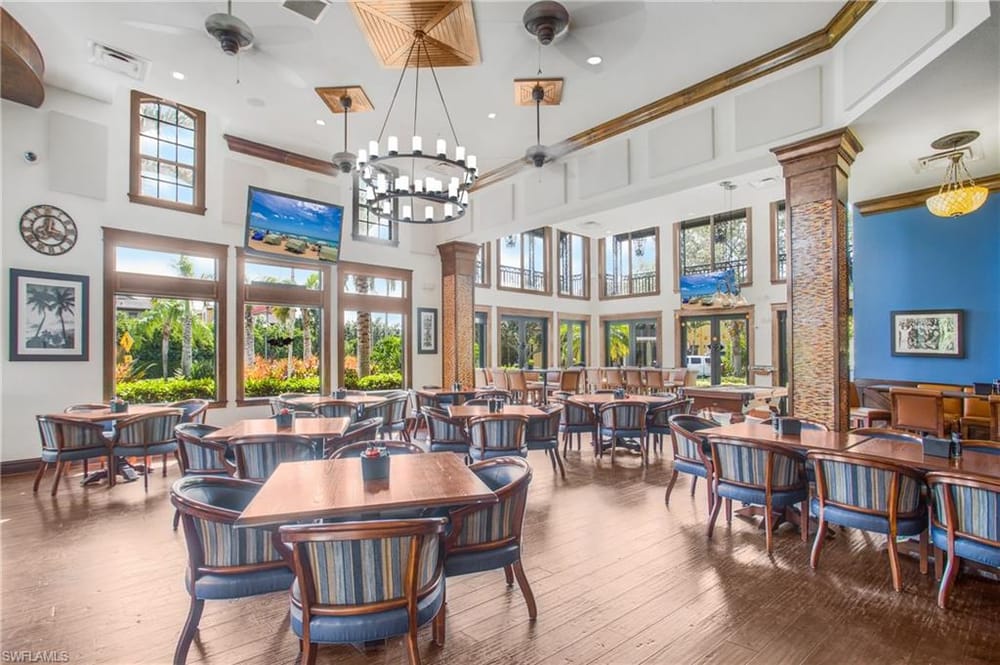 9080 Chula Vista St. 10401 – #226015827 - Lely Resort