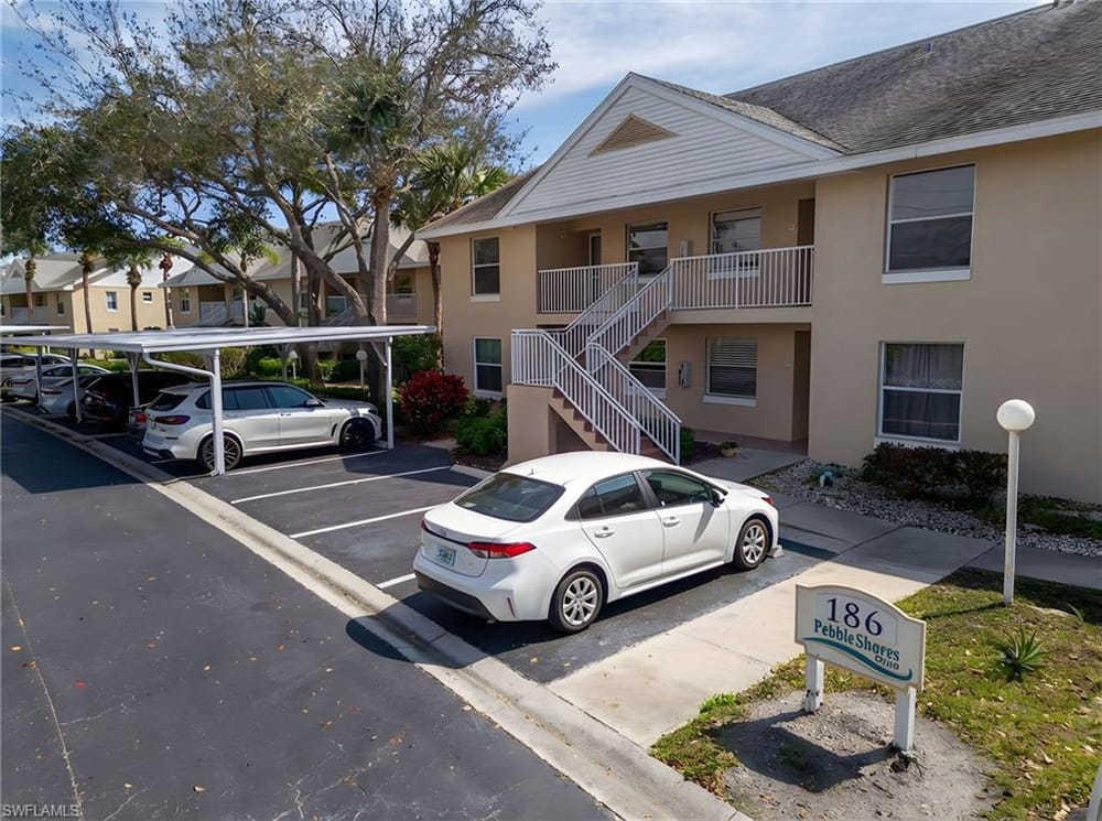 186 Pebble Shores Dr. 201 – #226015946 - Palm River