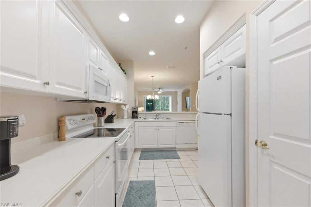 4873 Hampshire Ct. 104 – #226016064 - Naples Lakes Country Club