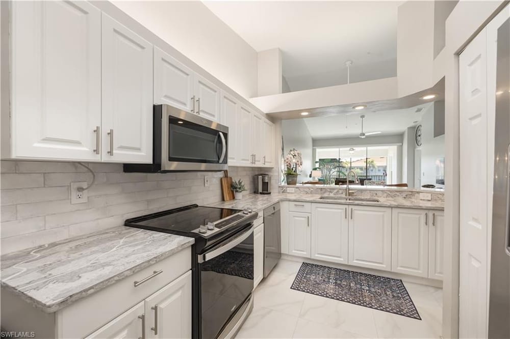7564 Silver Trumpet Ln. U202 – #226016788 - Pipers Grove
