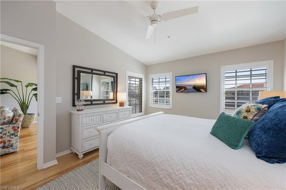 7564 Silver Trumpet Ln. U202 – #226016788 - Pipers Grove