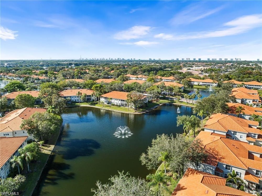 7564 Silver Trumpet Ln. U202 – #226016788 - Pipers Grove