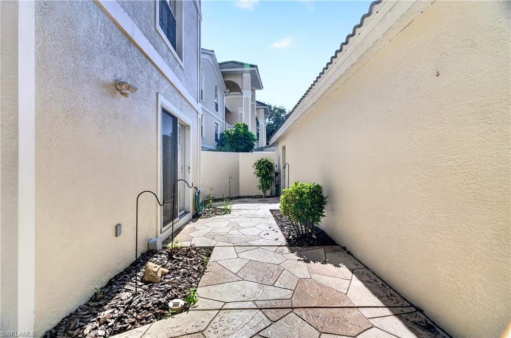 15395 Cedarwood Ln. 104 – #226016826 - Bay Forest