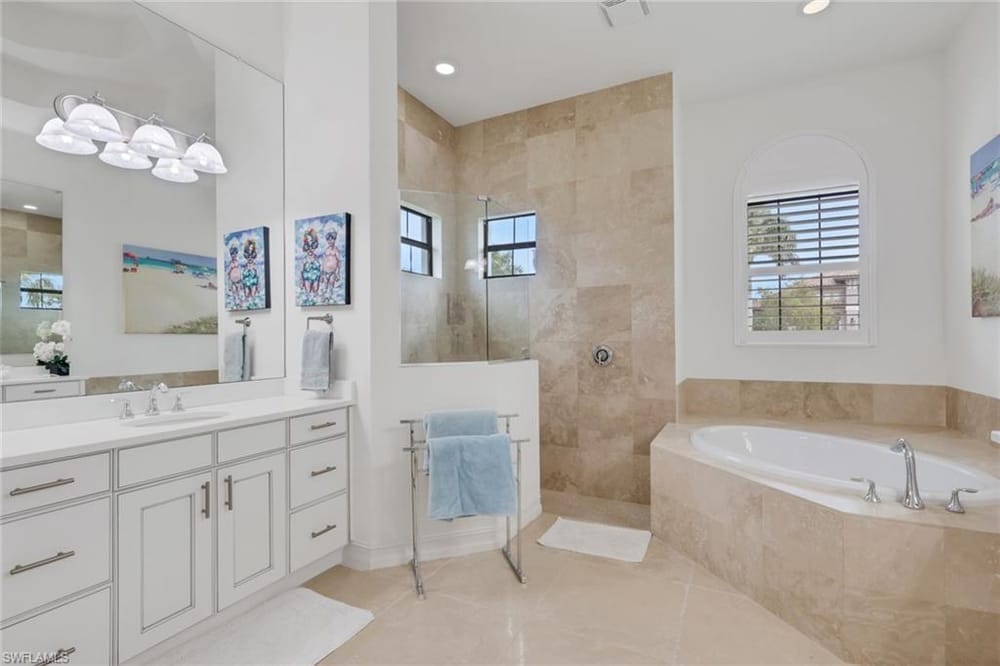 6685 Costa Cir. – #226017027 - Lely Resort