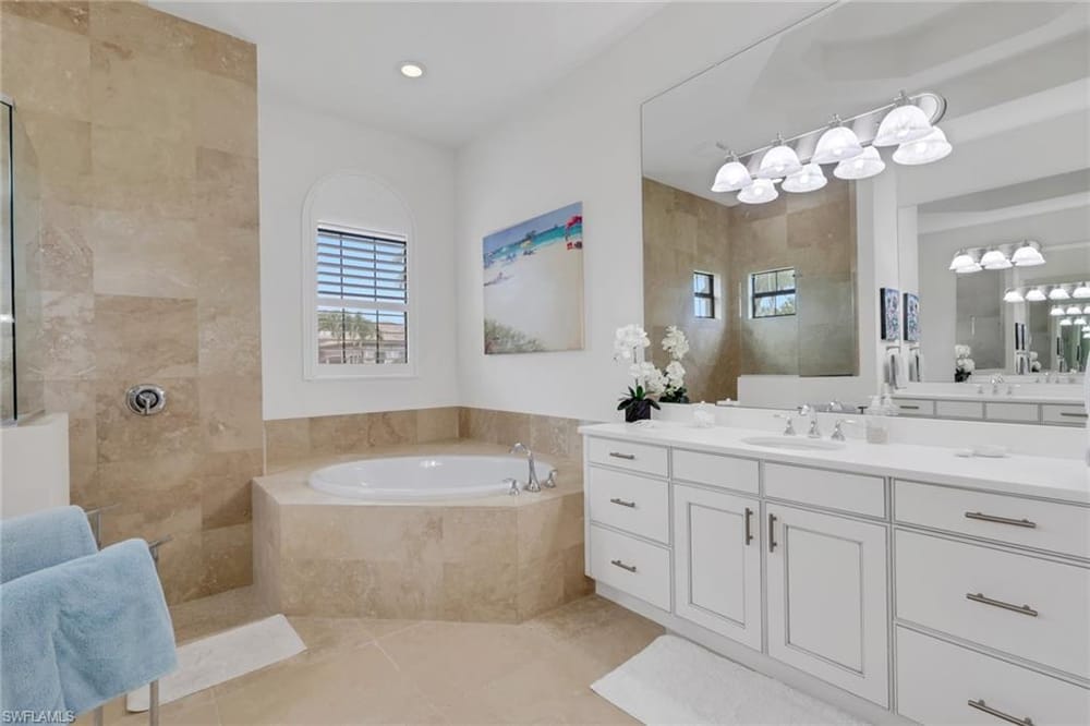6685 Costa Cir. – #226017027 - Lely Resort