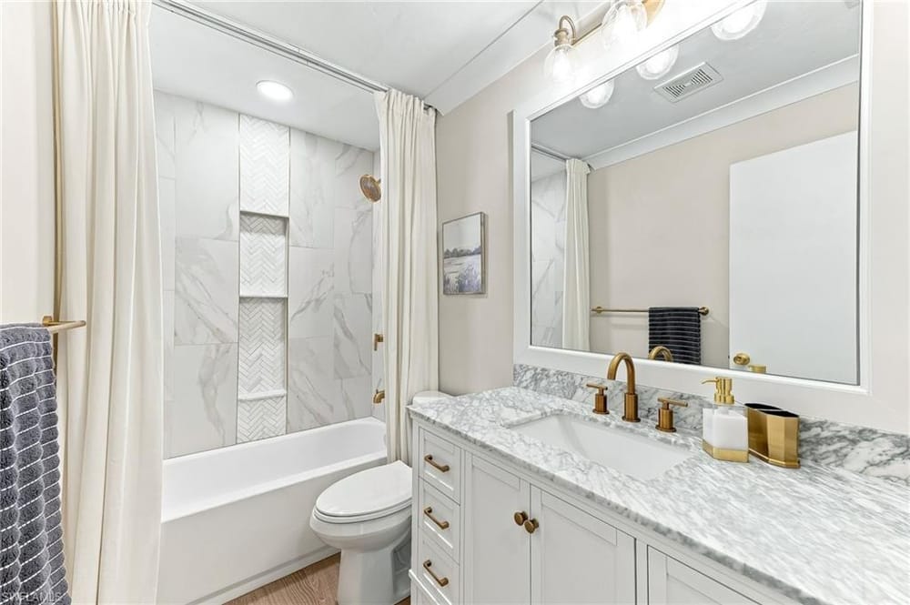 809 Palm View Dr. 8 – #226017049 - Palm River