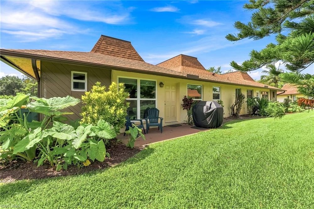 809 Palm View Dr. 8 – #226017049 - Palm River