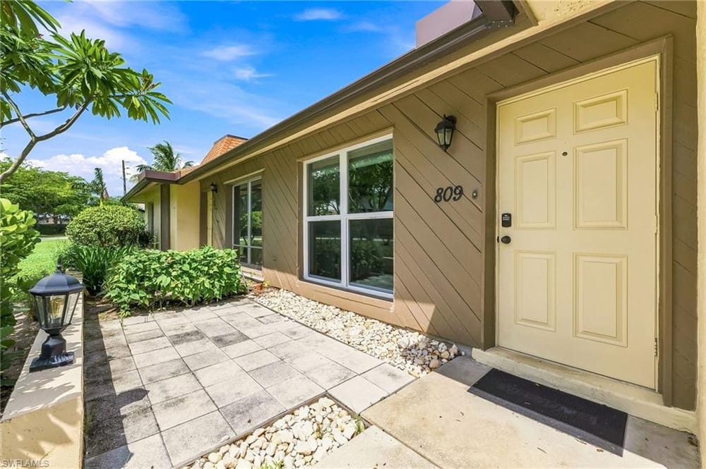 809 Palm View Dr. 8 – #226017049 - Palm River