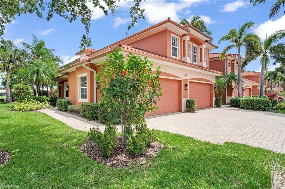 6442 Legacy Cir. 203 – #226017070 - Lely Resort
