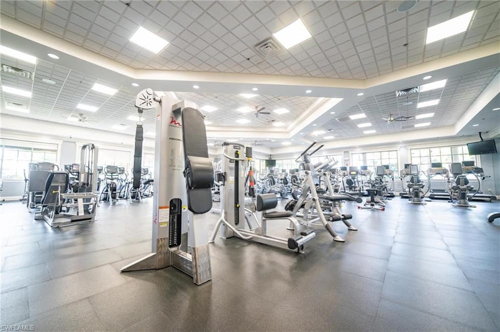 6442 Legacy Cir. 203 – #226017070 - Lely Resort