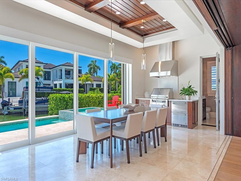 628 21st Ave. S – #226017409 - Aqualane Shores