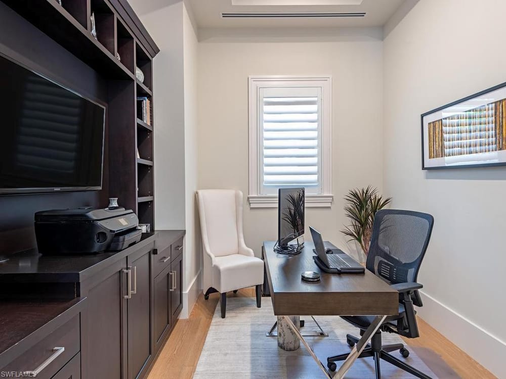 628 21st Ave. S – #226017409 - Aqualane Shores