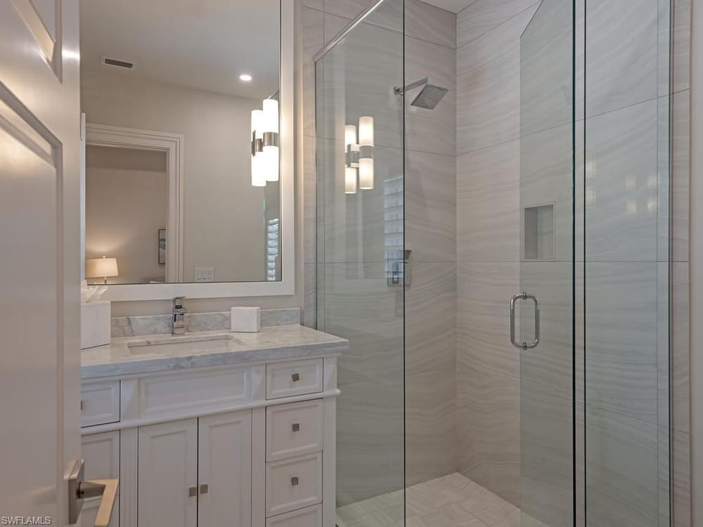 628 21st Ave. S – #226017409 - Aqualane Shores