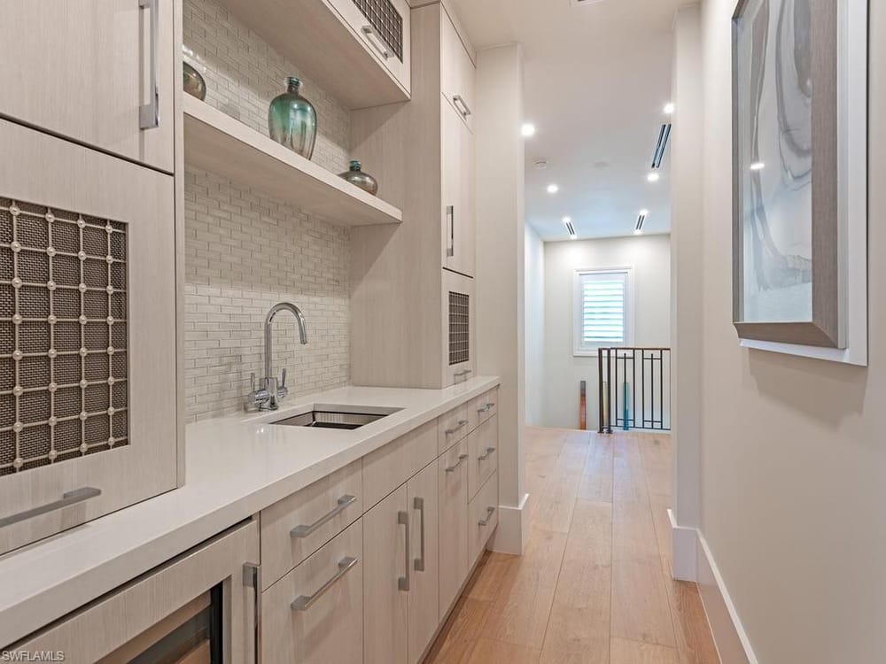 628 21st Ave. S – #226017409 - Aqualane Shores