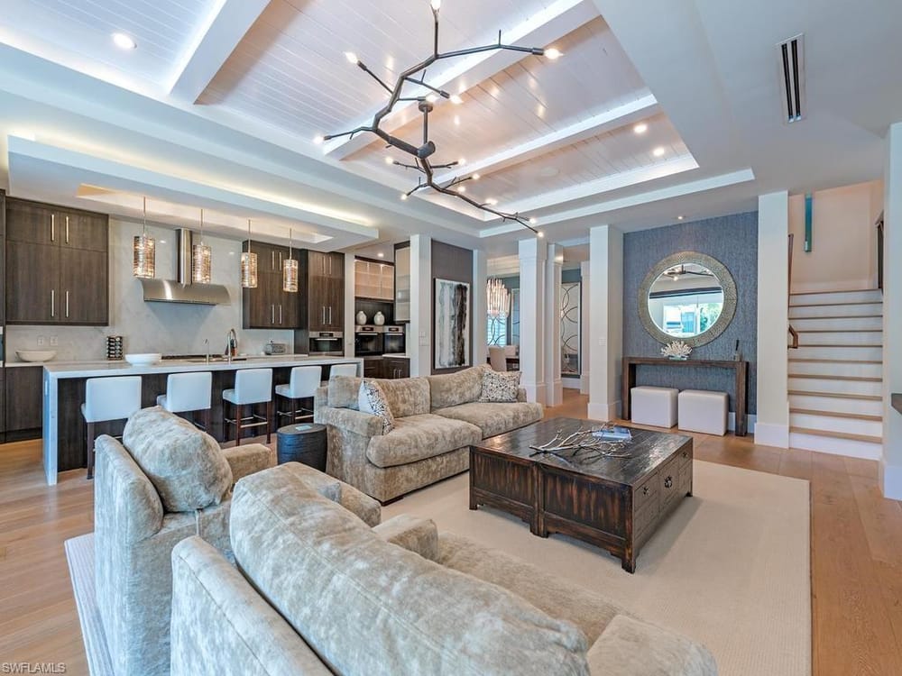 628 21st Ave. S – #226017409 - Aqualane Shores