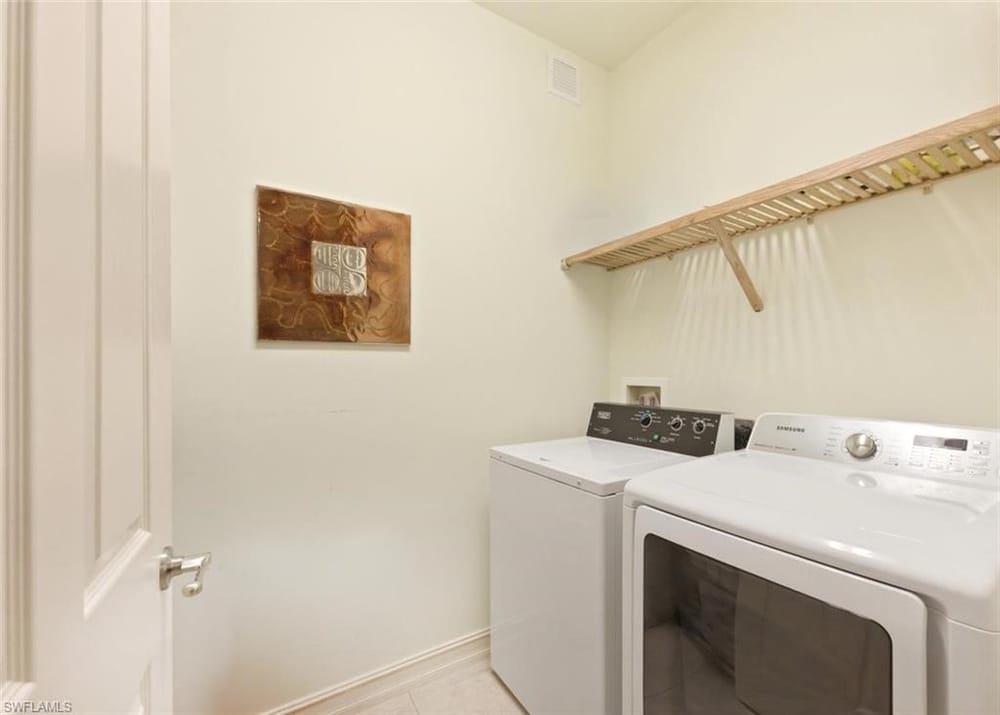 9140 Delano St. 9302 – #226017452 - Lely Resort