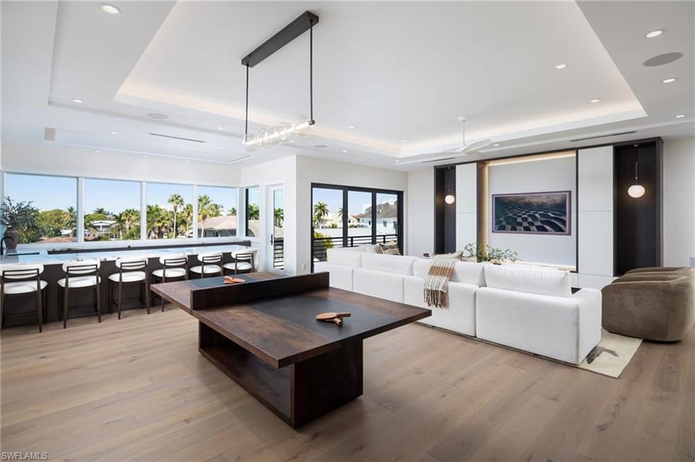 223 Bayview Ave. – #226018030 - Vanderbilt Beach