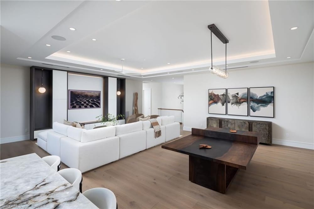223 Bayview Ave. – #226018030 - Vanderbilt Beach