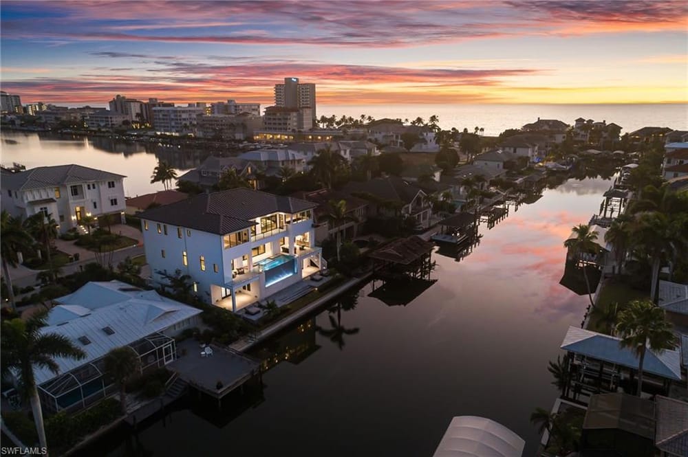 223 Bayview Ave. – #226018030 - Vanderbilt Beach