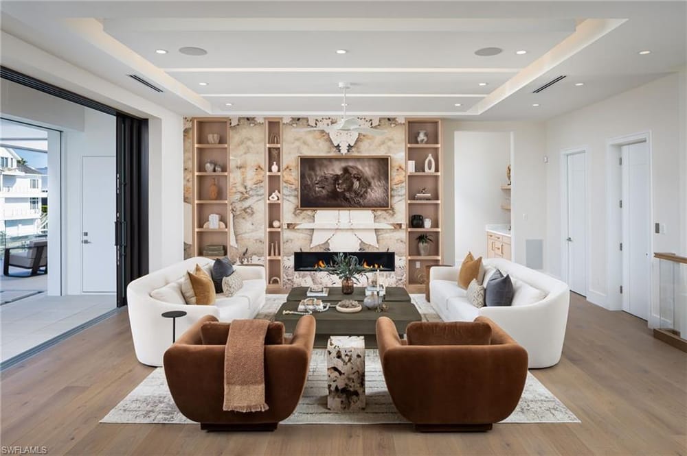 223 Bayview Ave. – #226018030 - Vanderbilt Beach