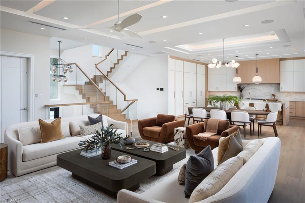 223 Bayview Ave. – #226018030 - Vanderbilt Beach