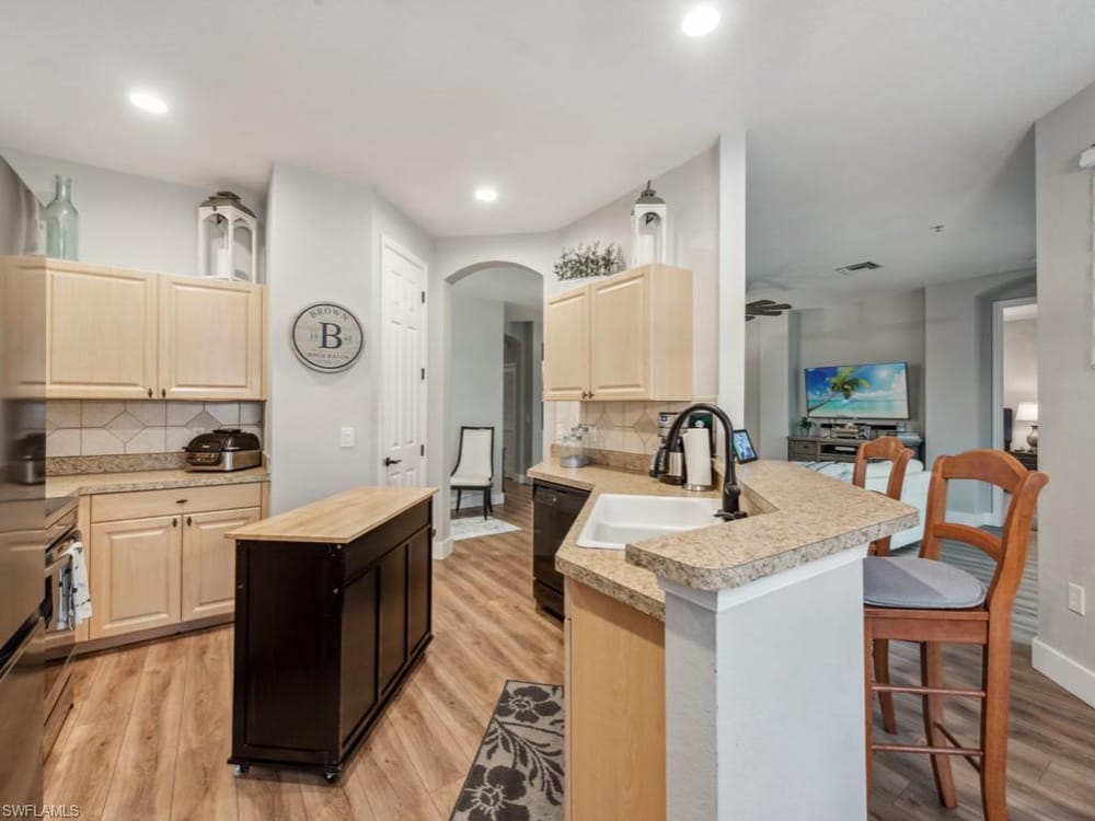 7856 Clemson St. N 8 102 – #226018264 - Madison Park
