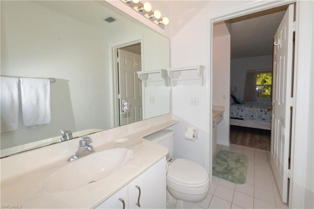 992 Woodshire Ln. D107 – #226018325 - Forest Lakes