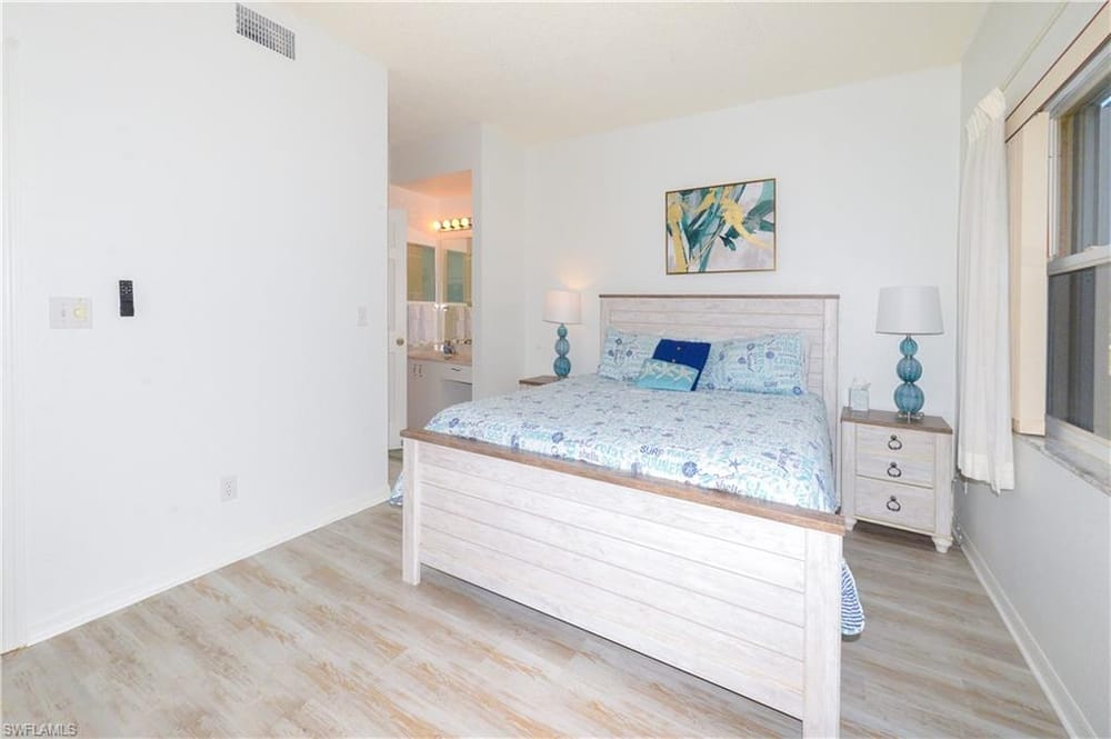 992 Woodshire Ln. D107 – #226018325 - Forest Lakes