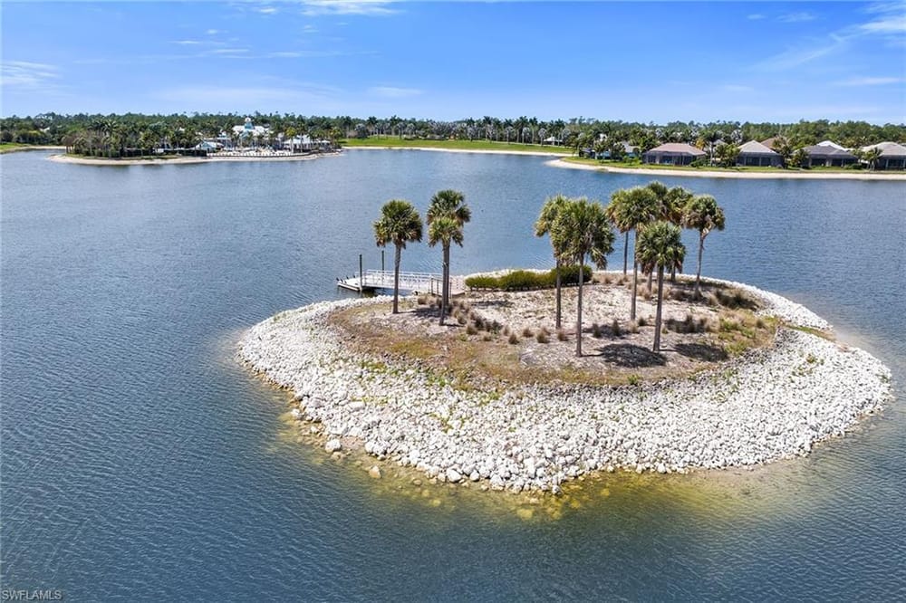 14624 Kelson Cir. – #226018500 - Naples Reserve