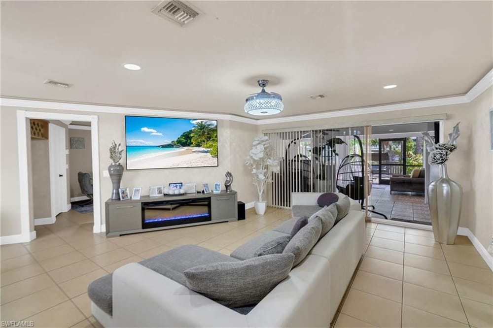 4587 25th Ct. SW – #226018581 - Golden Gate City