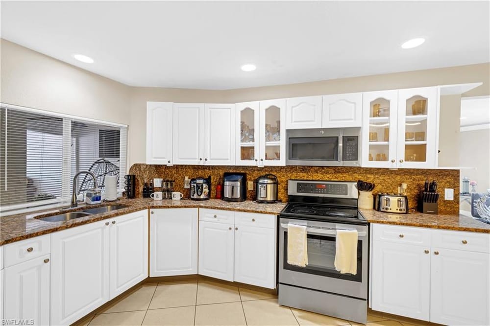 4587 25th Ct. SW – #226018581 - Golden Gate City