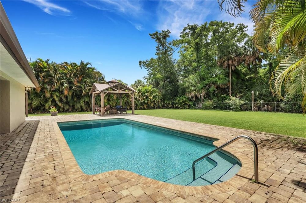 6101 Lancewood Way – #226018827 - Logan Woods