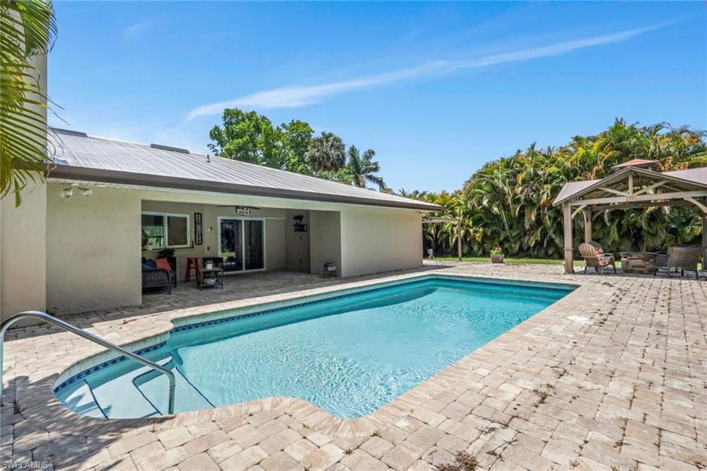 6101 Lancewood Way – #226018827 - Logan Woods