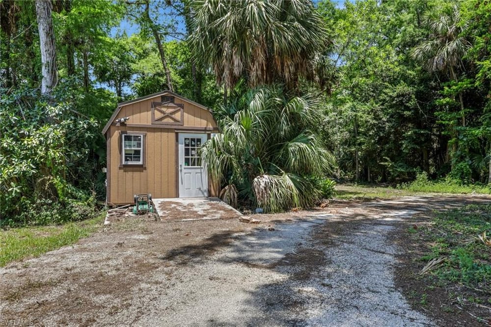 6101 Lancewood Way – #226018827 - Logan Woods