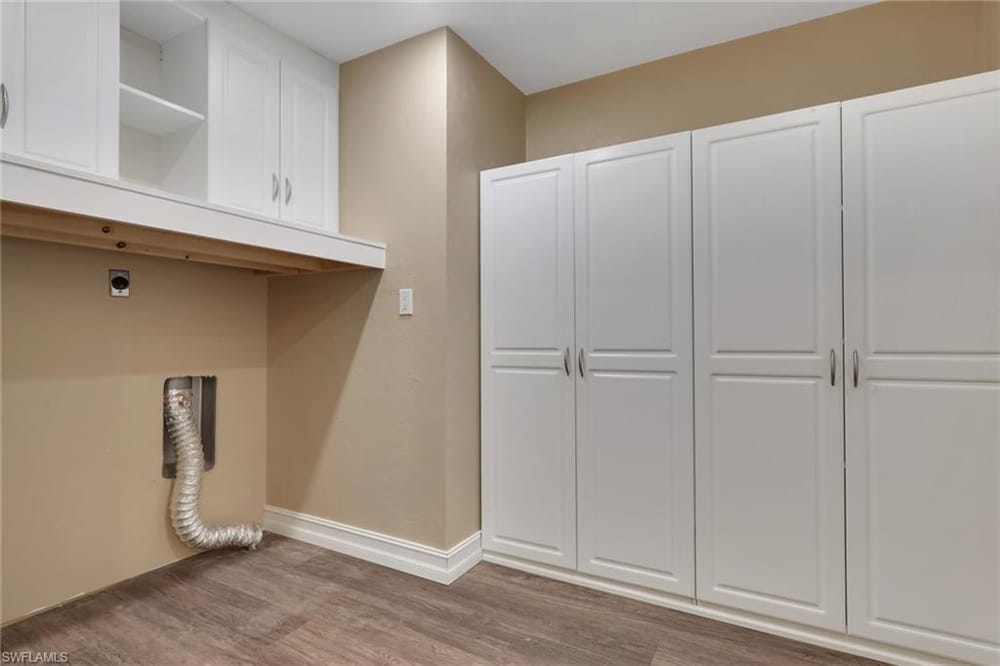 6101 Lancewood Way – #226018827 - Logan Woods