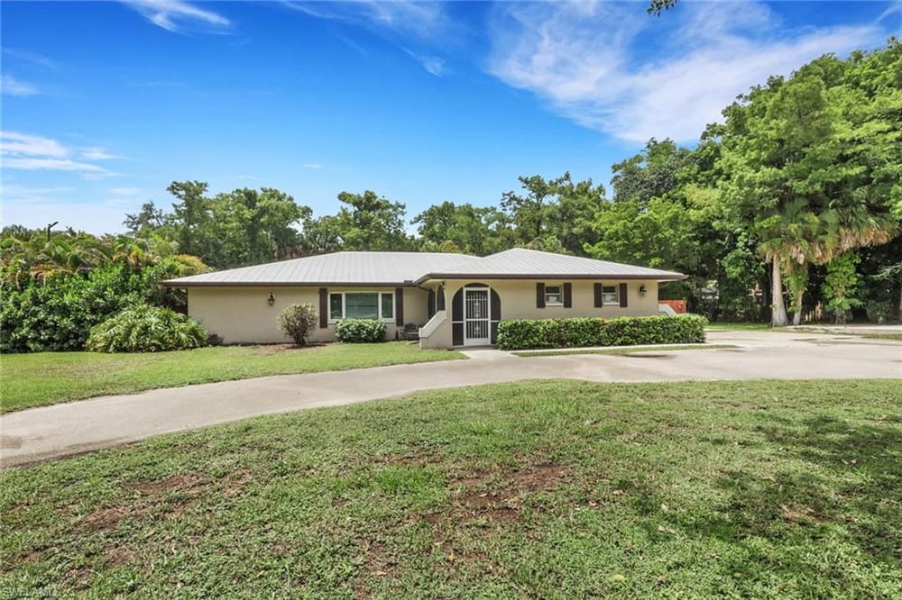 6101 Lancewood Way – #226018827 - Logan Woods