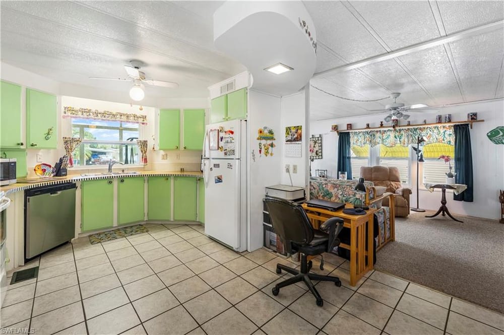 280 Grassy Key Ln. – #226019508 - West Wind Estates