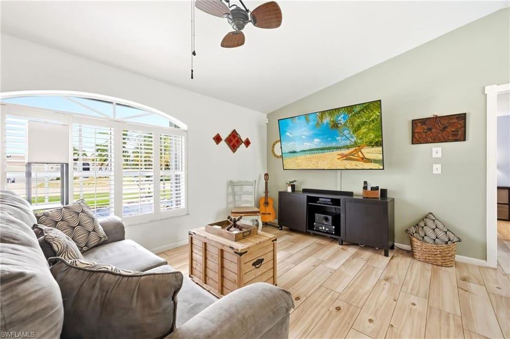 720 Meyer Dr. – #226019664 - Orange Tree