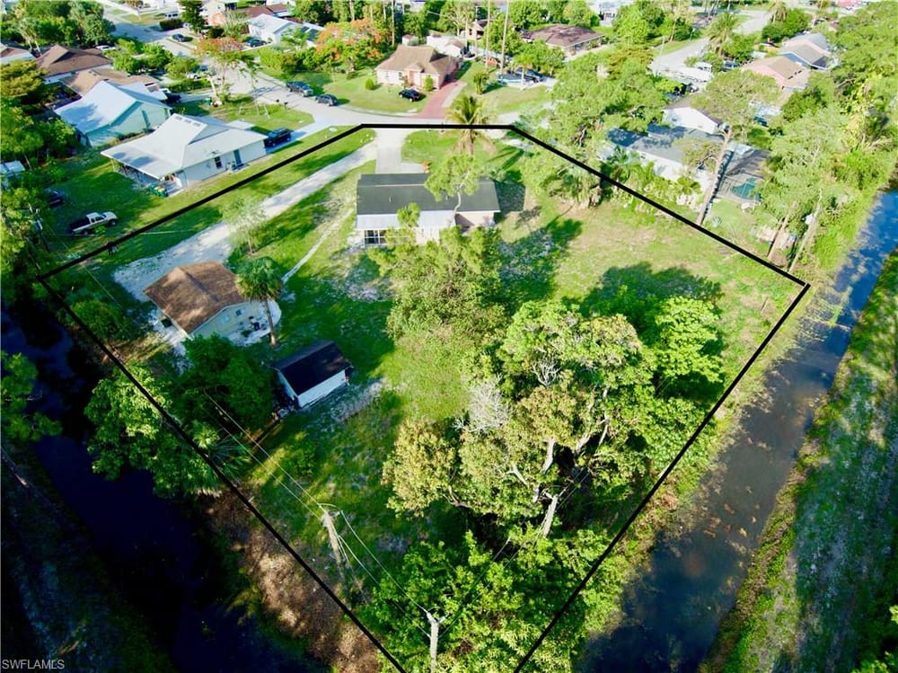5529 Hardee St. – #226019831 - Naples Manor