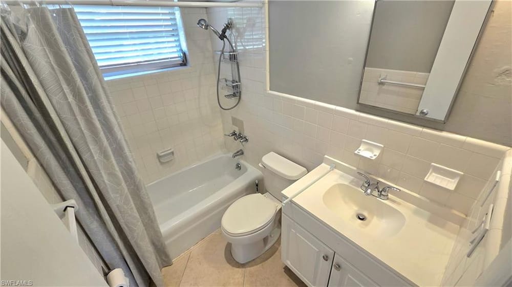 5529 Hardee St. – #226019831 - Naples Manor