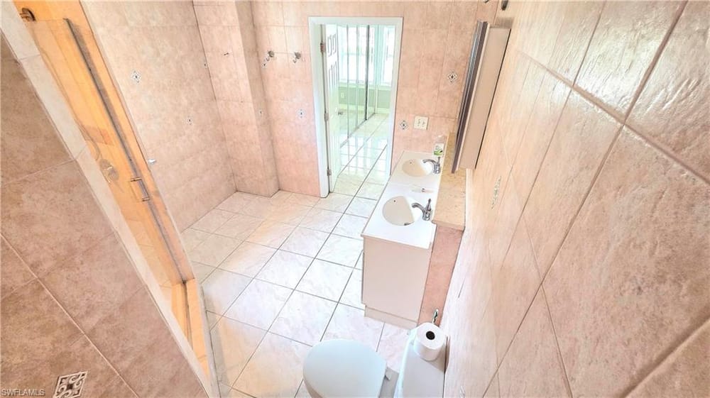 5529 Hardee St. – #226019831 - Naples Manor