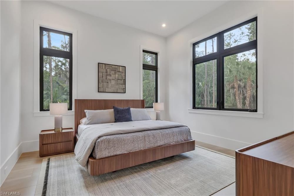 5025 Boxwood Way – #226020059 - Logan Woods