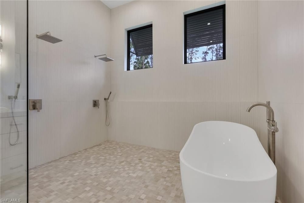 5025 Boxwood Way – #226020059 - Logan Woods