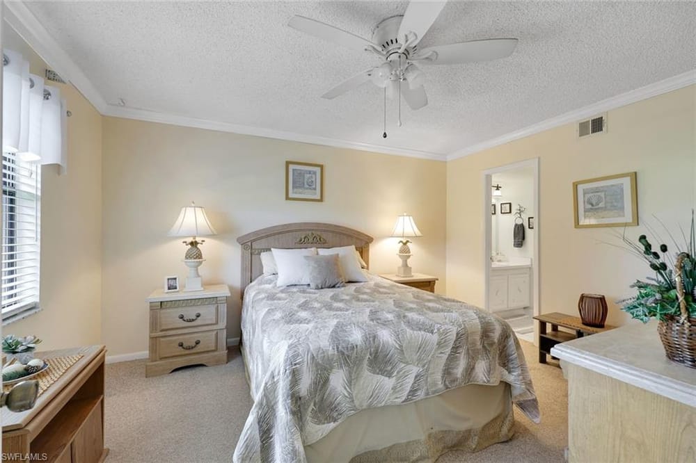 4338 27th Ct. SW 204 – #226020120 - Golden Gate