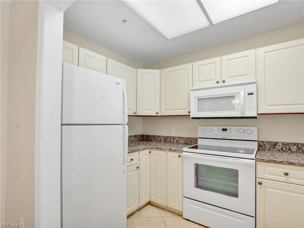 201 Arbor Lake Dr. 2-201 – #226020170 - Arbor Trace