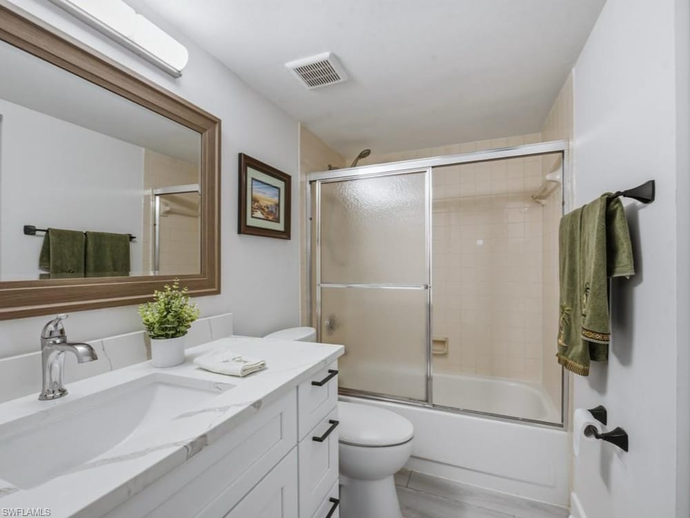 1901 Courtyard Way C105 – #226020336 - Kings Lake